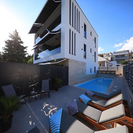 Adastra Apartments 마슬레니차 외부 사진