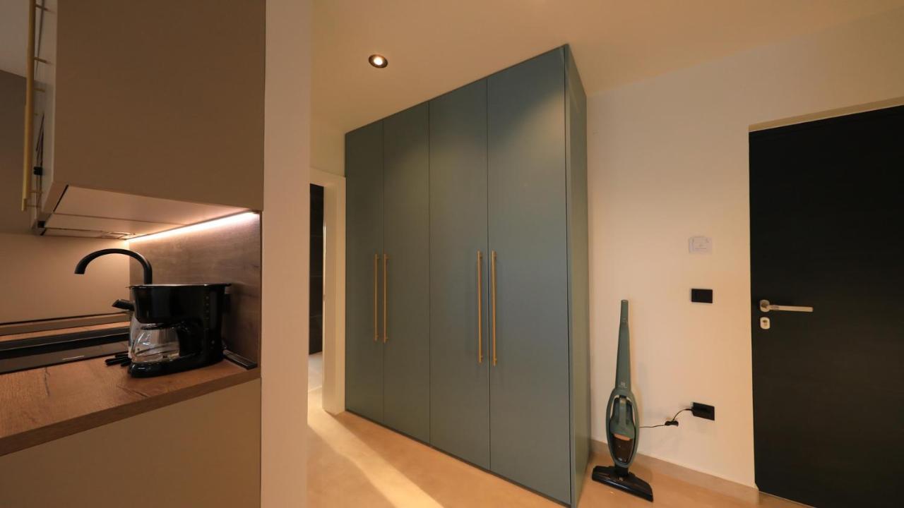 Adastra Apartments 마슬레니차 외부 사진