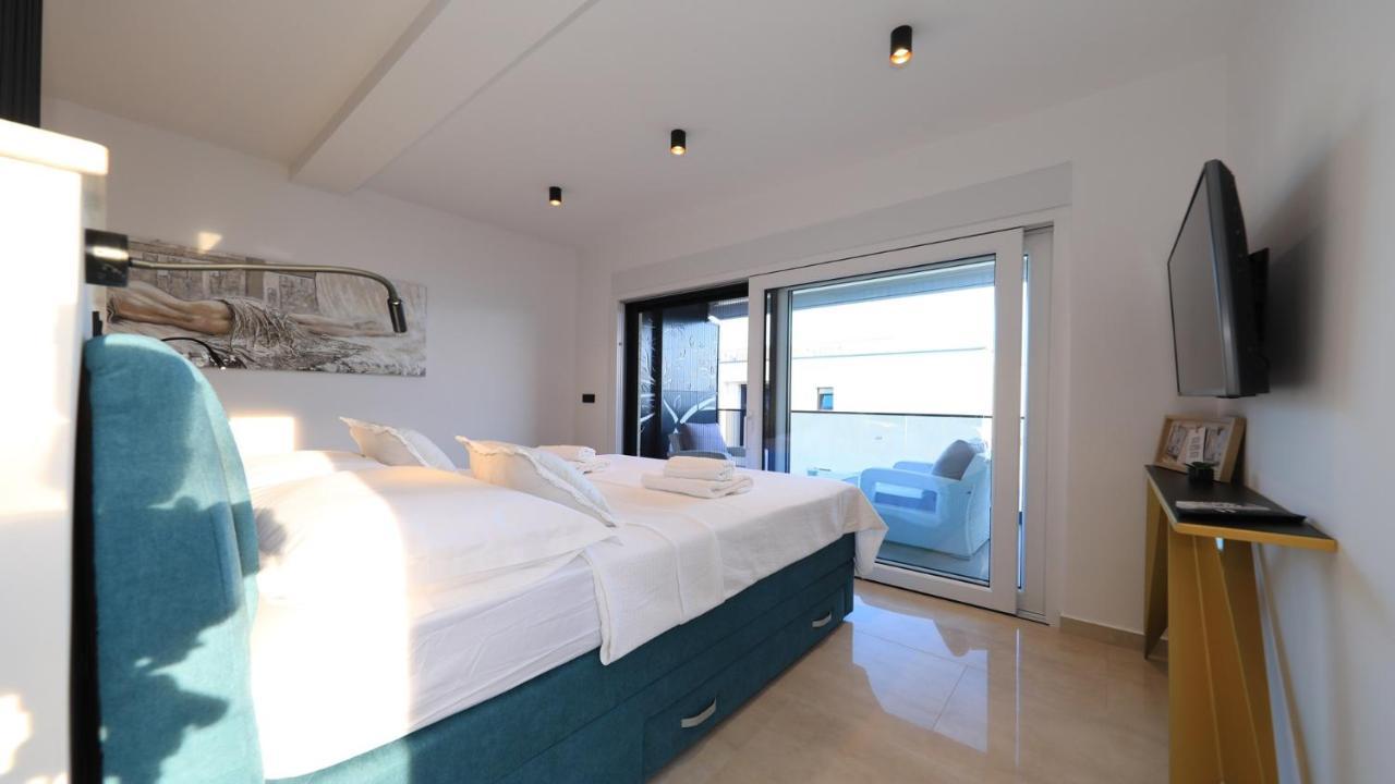Adastra Apartments 마슬레니차 외부 사진