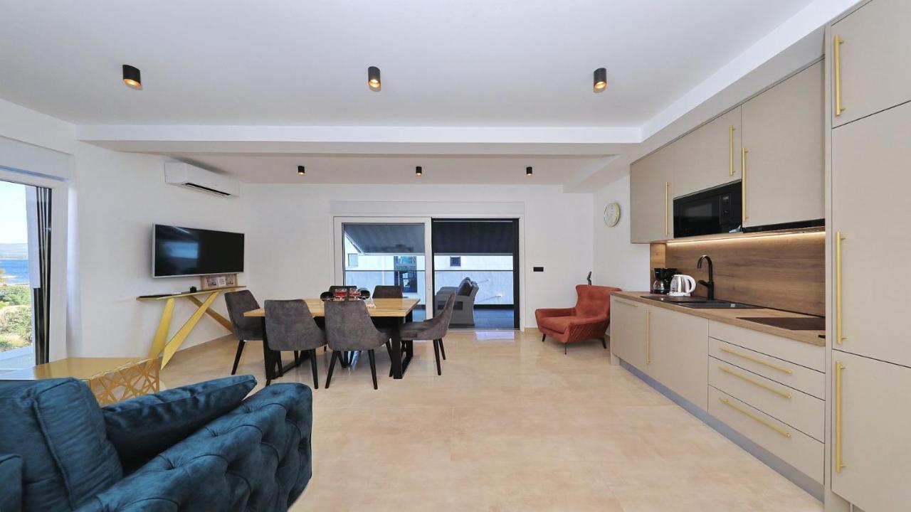 Adastra Apartments 마슬레니차 외부 사진