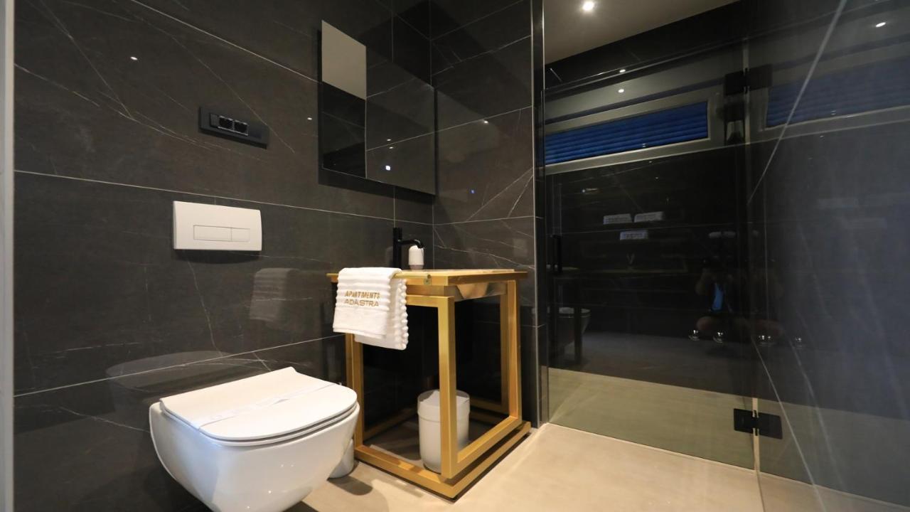 Adastra Apartments 마슬레니차 외부 사진